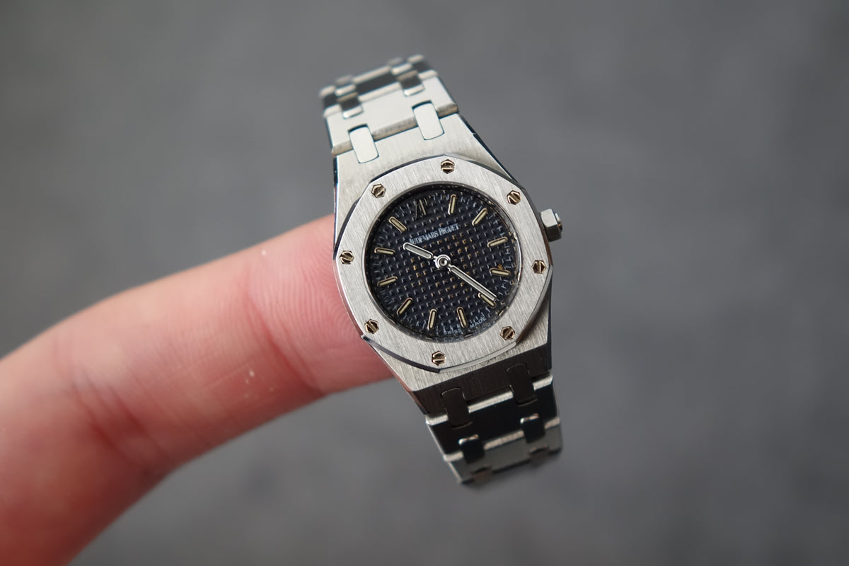 Audemars Piguet Mini Royal Oak 67075ST.OO.1100ST.01 Ladies blue dial