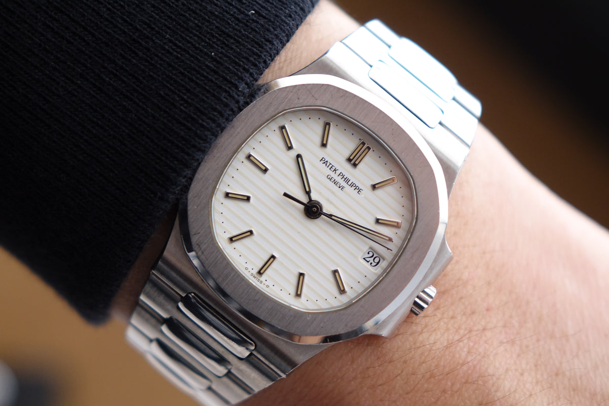 Patek Philippe Nautilus 3800/1a Steel white piano dial