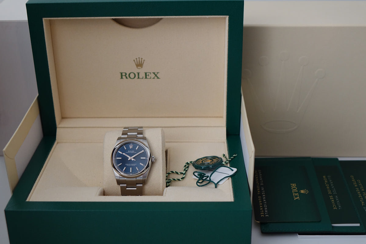 Rolex Oyster Perpetual 34 124200 blue full set