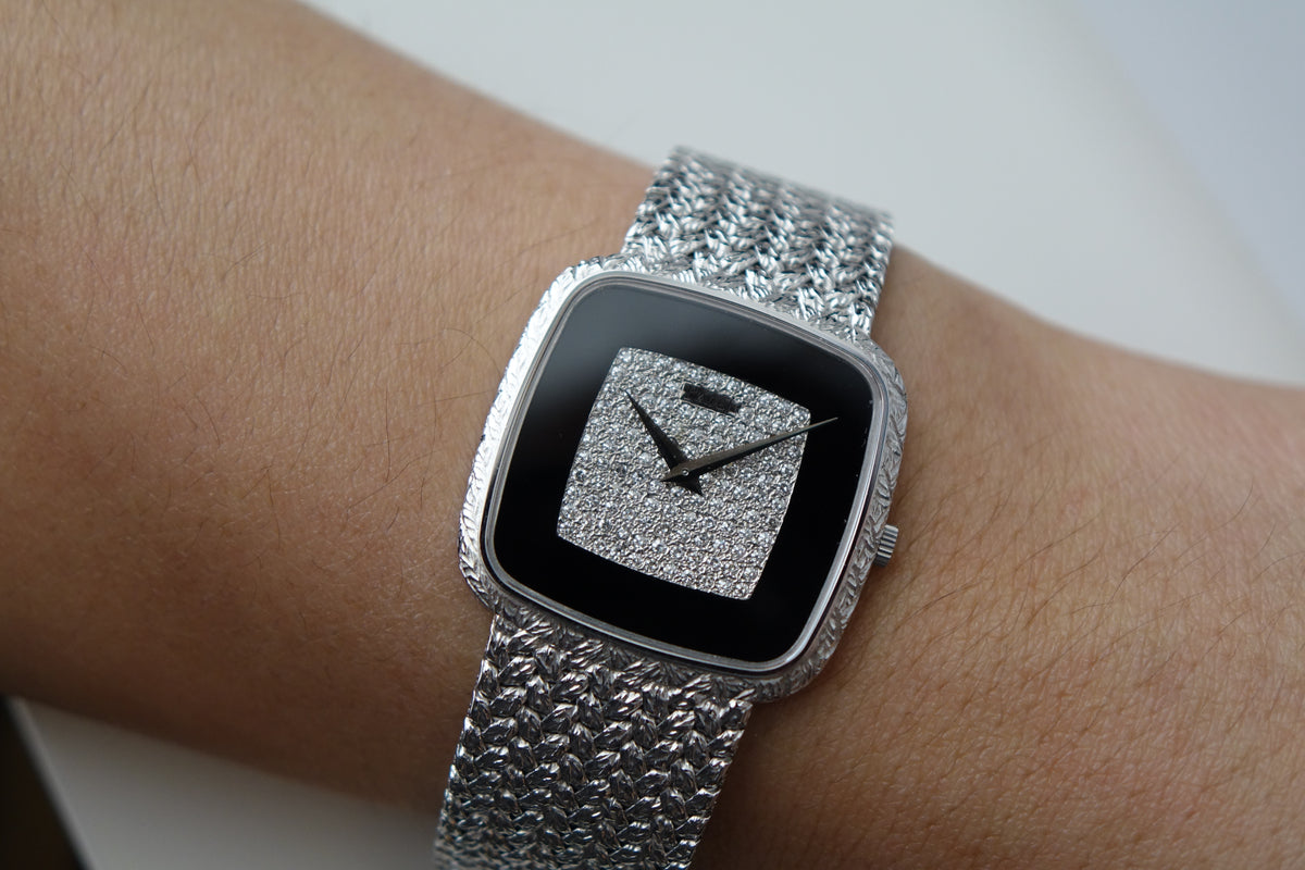 Piaget 9771D2 onxy and pave diamonds white gold