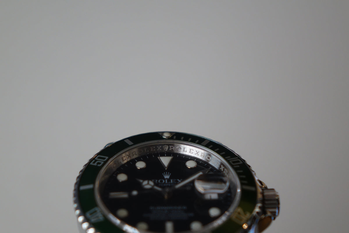 Rehaut Rolex Submariner 16610LV Kermit green bezel Submariner "Kermit" 50th anni