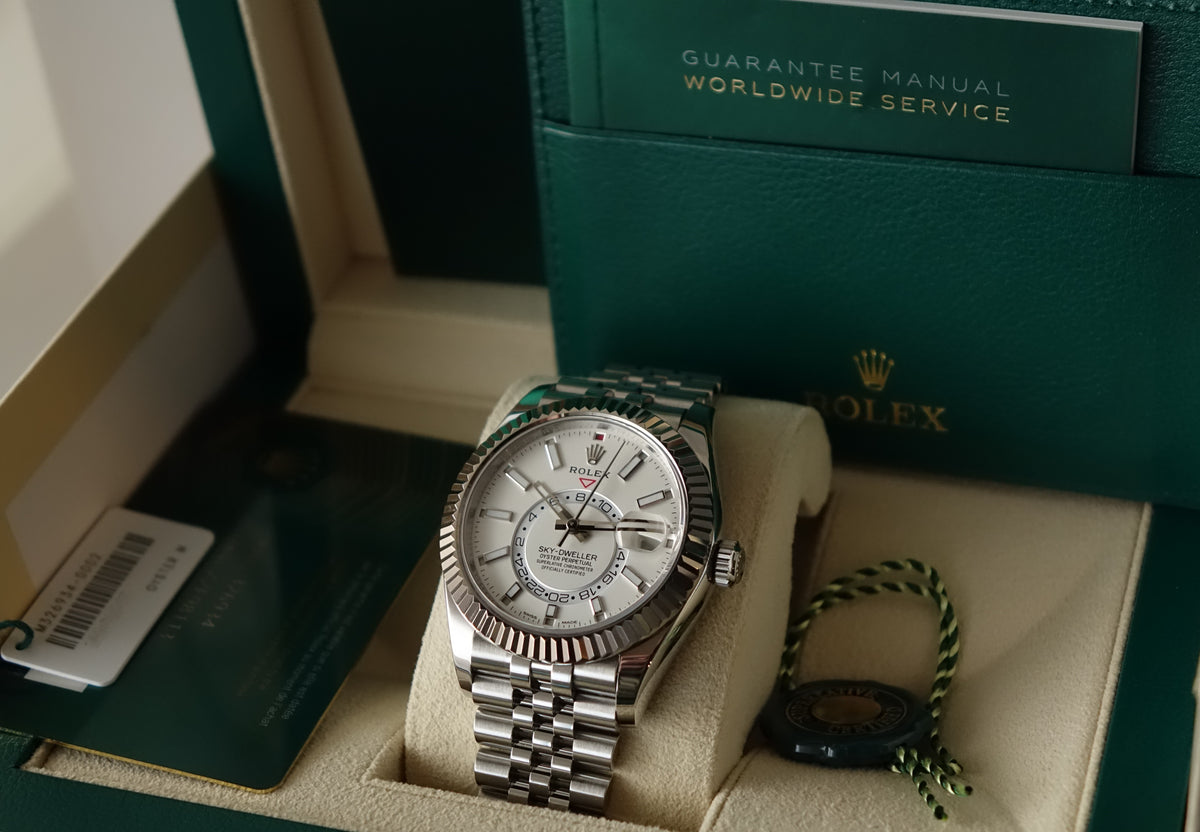 Rolex Sky Dweller 326934 white dial jubilee bracelet