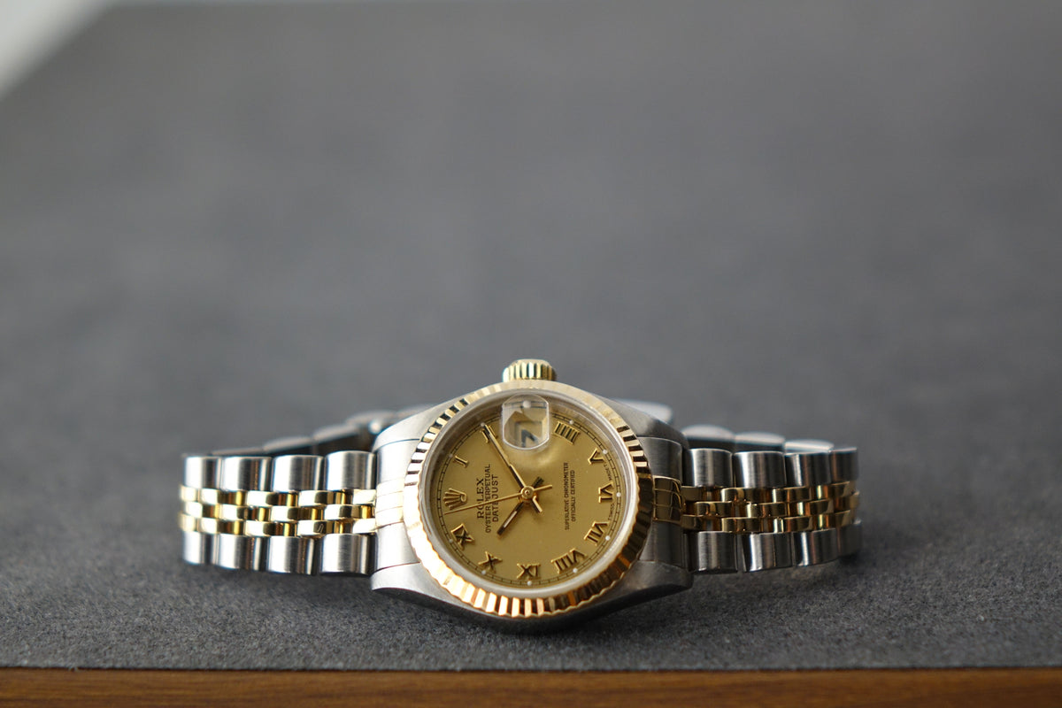 Rolex Datejust 26 69173 champagne dial