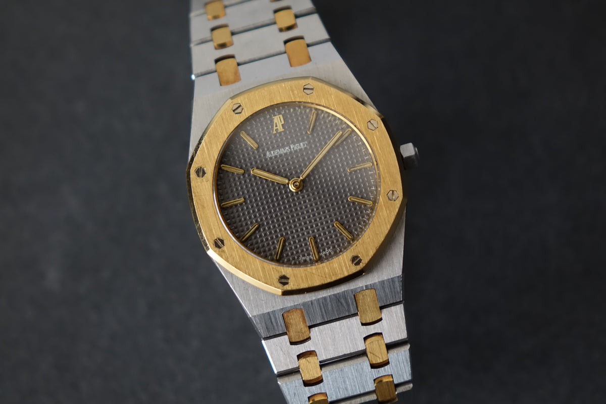 Unpolished Audemars Piguet Royal Oak 56303SA grey dial