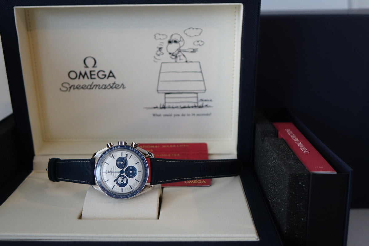 BNIB Omega Speedmaster Snoopy 50th anniversary 310.32.42.50.02.001