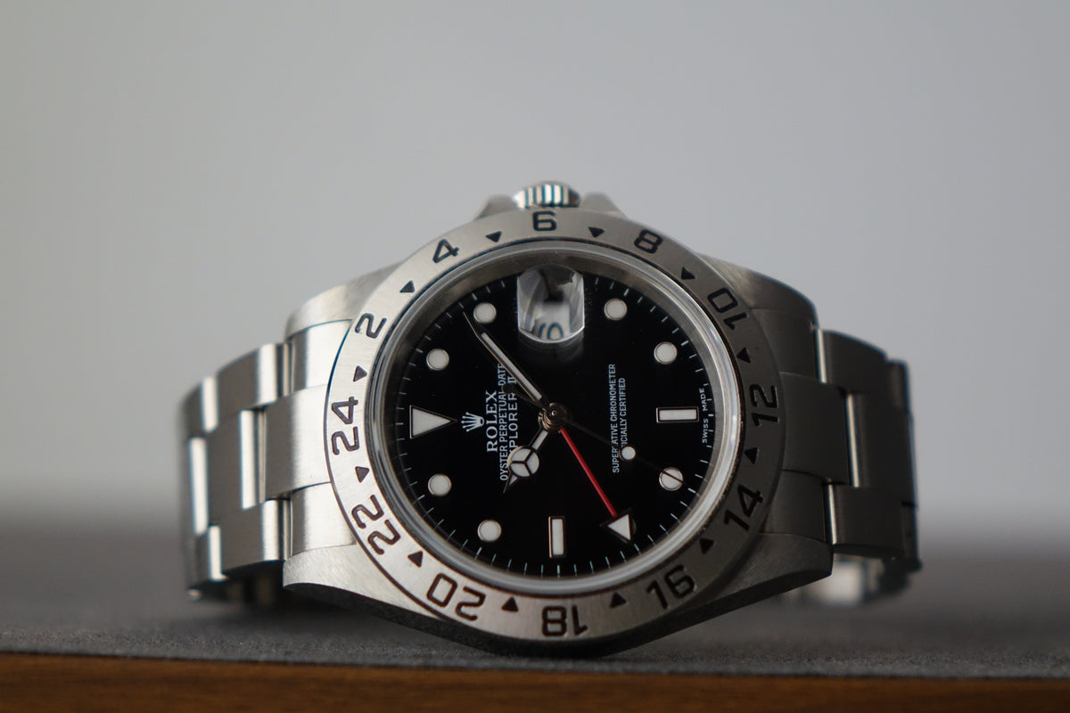 Rolex Explorer 2 16570 black dial no pinhole