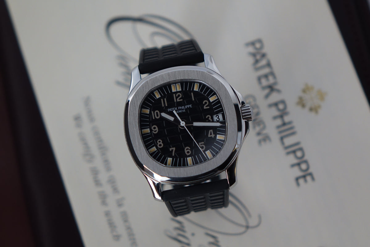 Patek Philippe Aquanaut 5066/1A-001 tritium patina