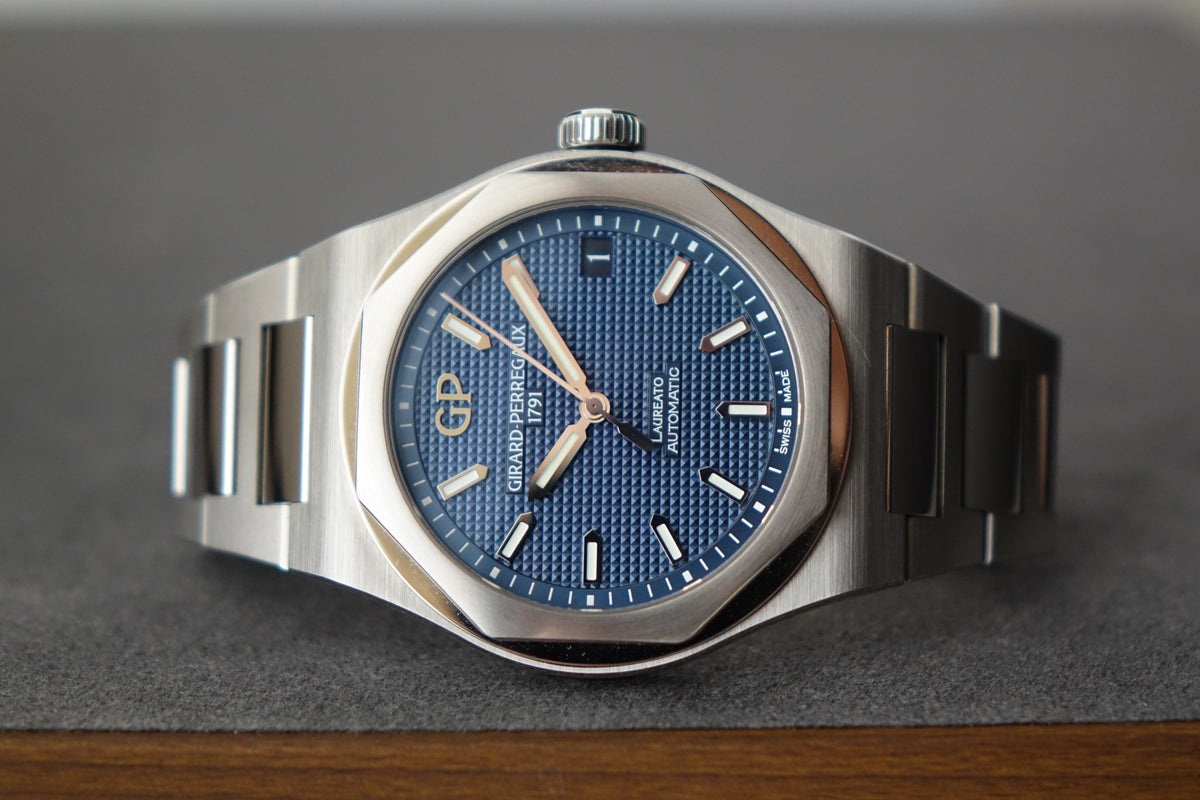 Girard Perregaux Laureato Blue 81010 42mm 81010-11-431-11A