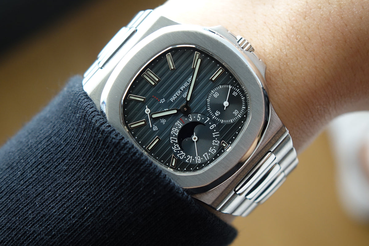 Patek Philippe Nautilus 5712 Blue dial moonphase 5712/1A-001 geneva seal