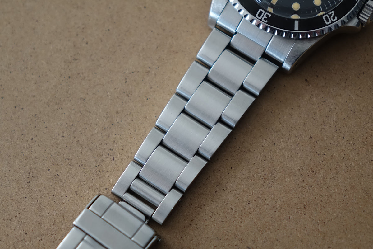 Unpolished Rolex Submariner 5513 creamy patina tritium