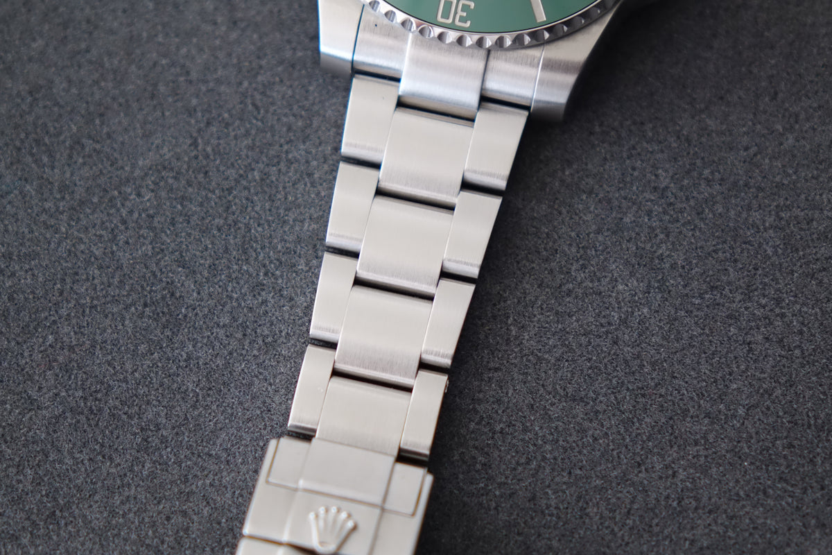 Rolex Submariner Date Hulk 116610LV