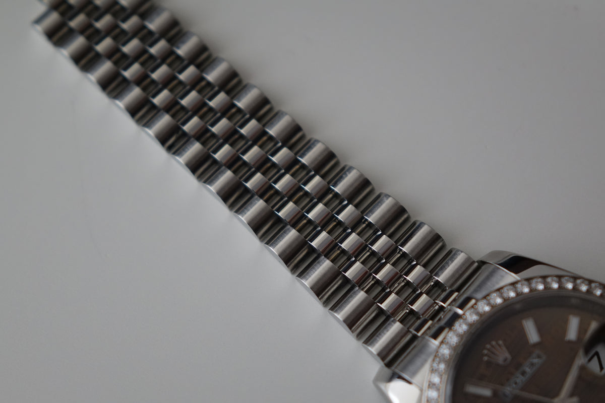 Rolex Datejust 36 116244 factory diamond bezel chocolate wave dial