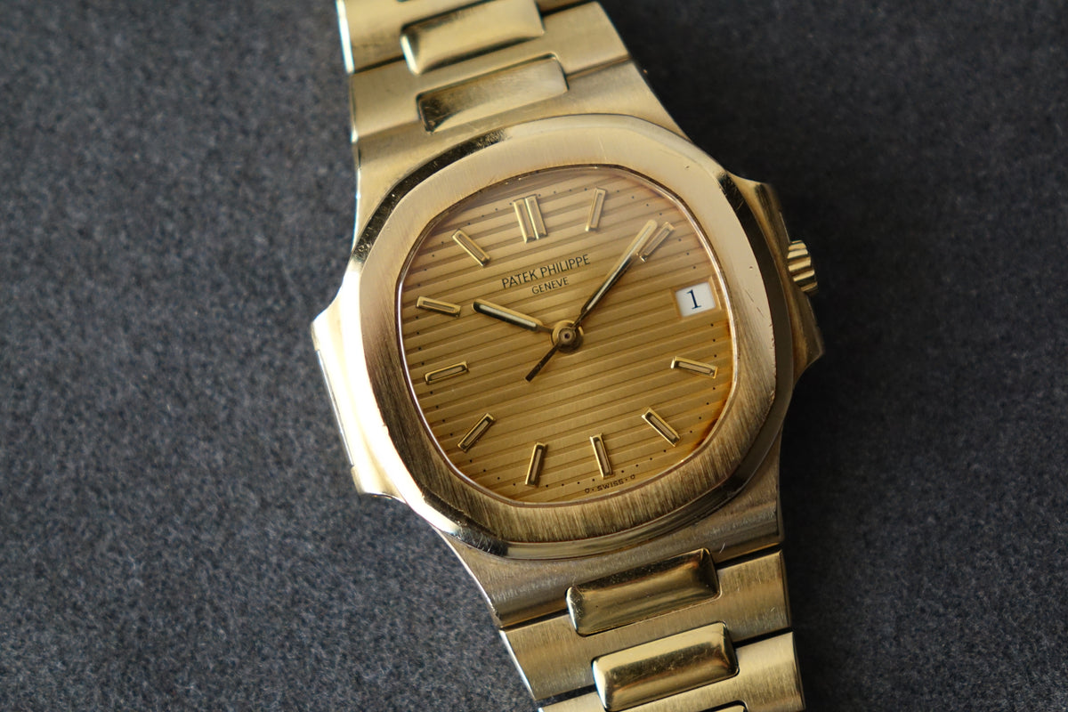 Patek Philippe Nautilus 3800/1JA mid sized champagne dial