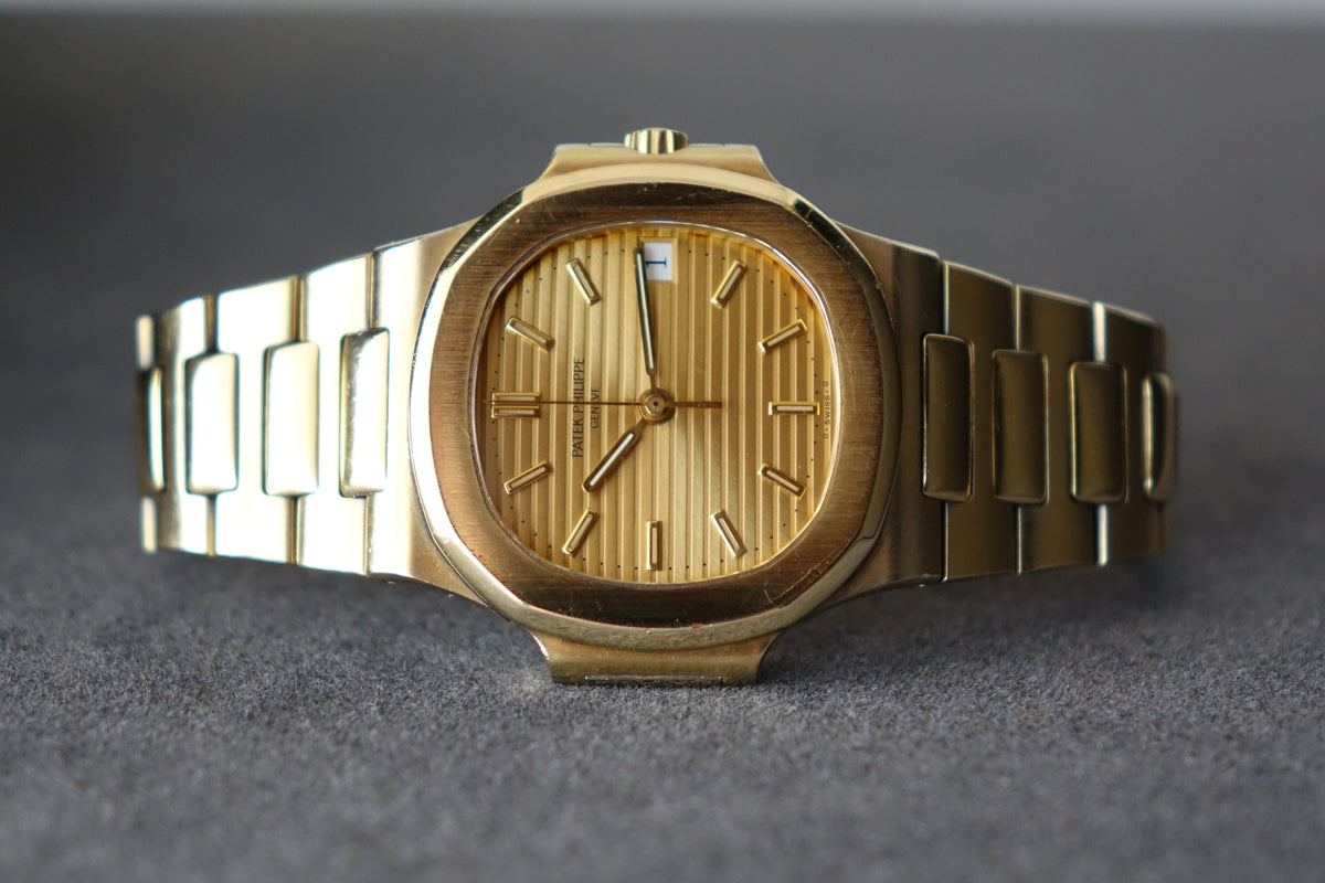 Patek Philippe Nautilus 3800/1JA mid sized champagne dial