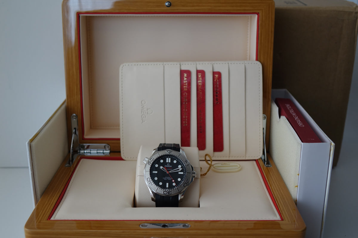 Omega Seamaster Diver 300M Nekton Edition SMP 210.32.42.20.01.002