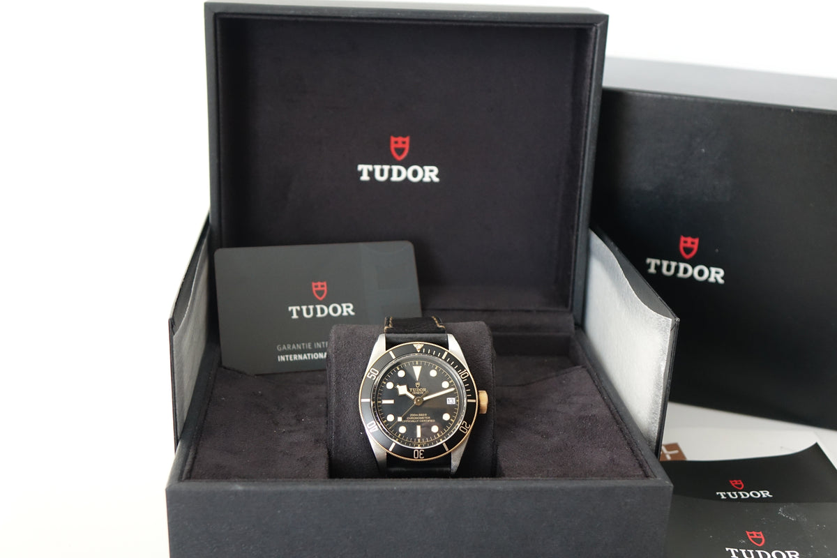 Tudor Black Bay S&G M79733N leather strap black dial full set