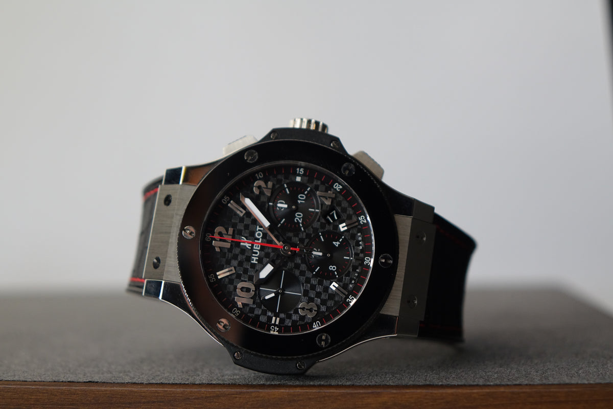 Hublot Big Bang Chronograph Black Magic Carbon 301.SB.131.RX full set