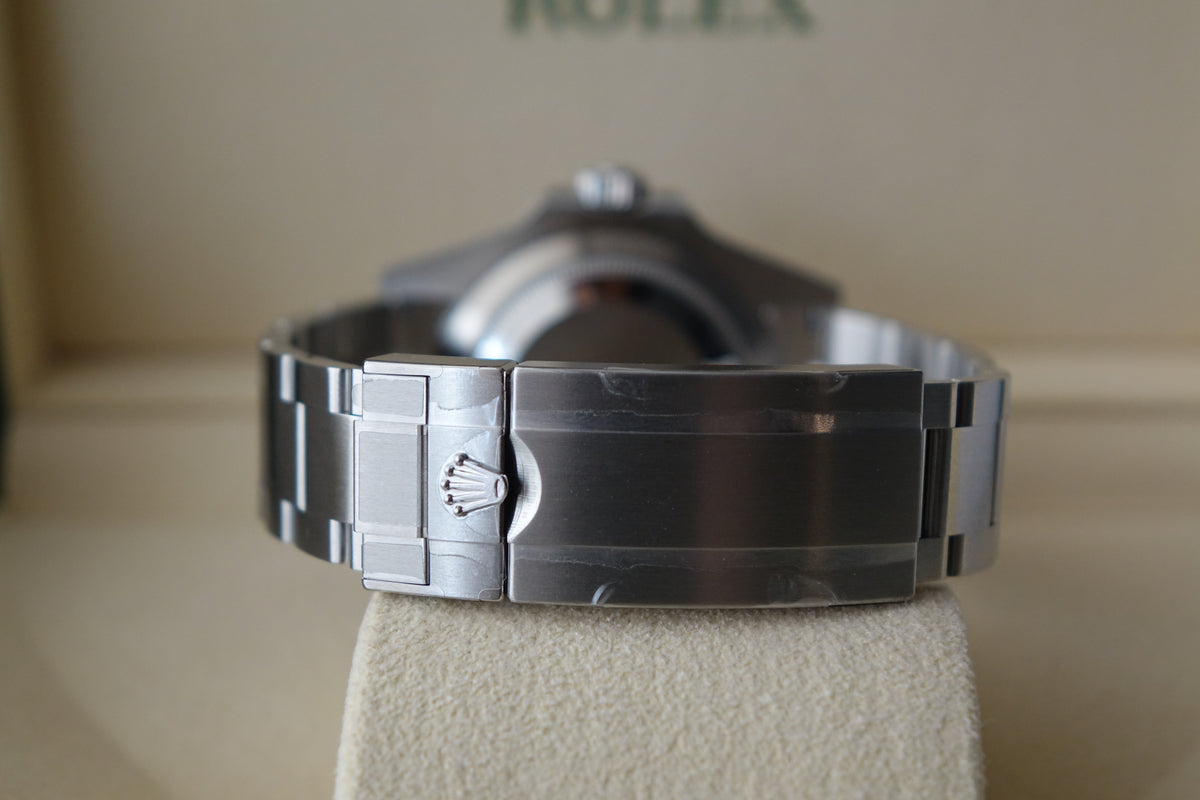 BNIB Feb 2024 Rolex Submariner Date 126610LV Stabucks mk 2