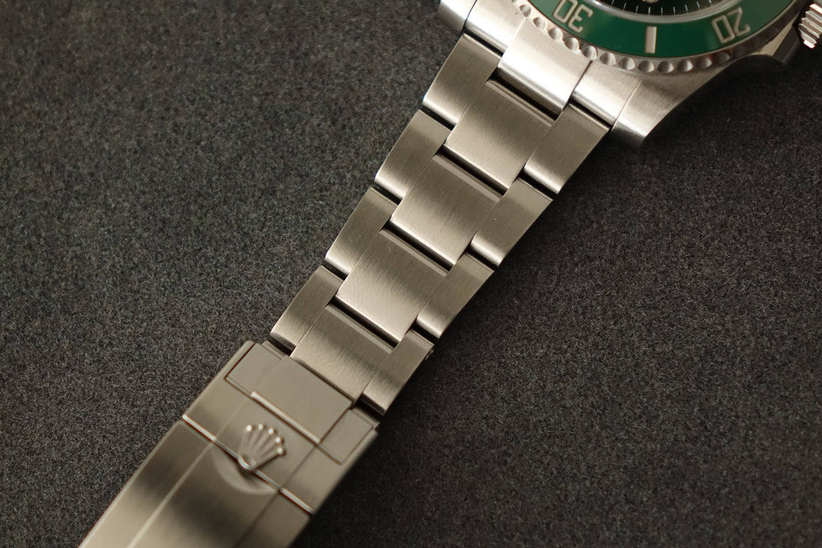 Rolex Submariner Date Hulk 116610LV 2019