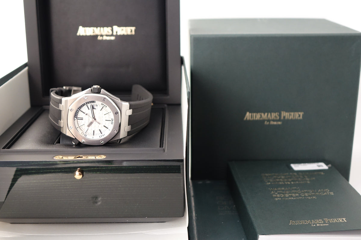 NOS Audemars Piguet Offshore Diver 15710ST White