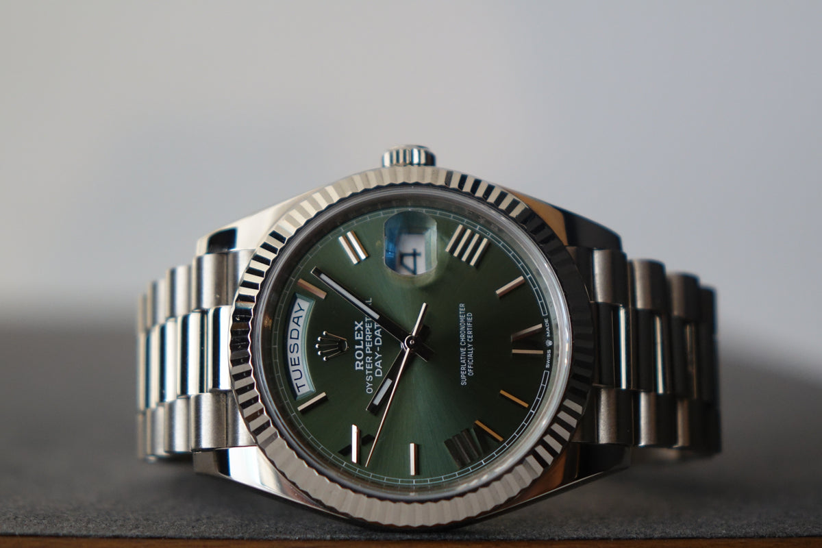 Rolex Daydate 228239 Olive Green Roman dial full set