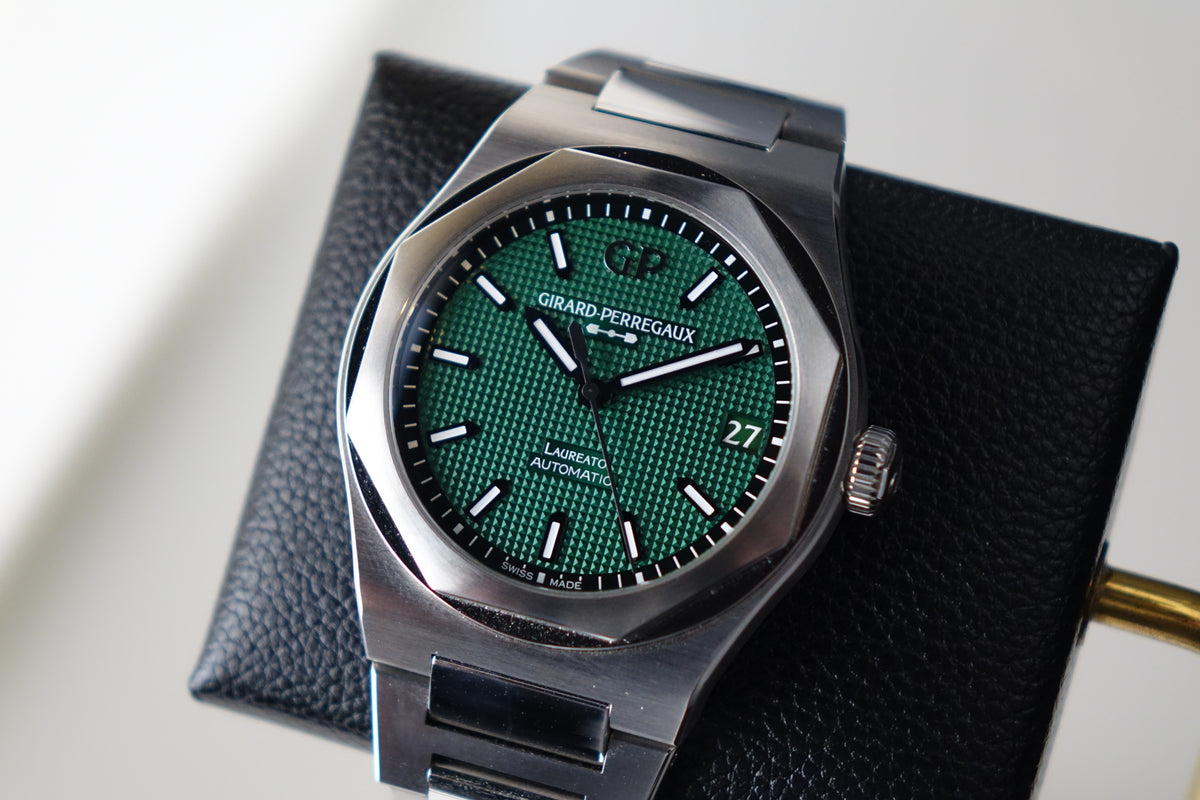 Girard Perregaux Laureato Green 81010