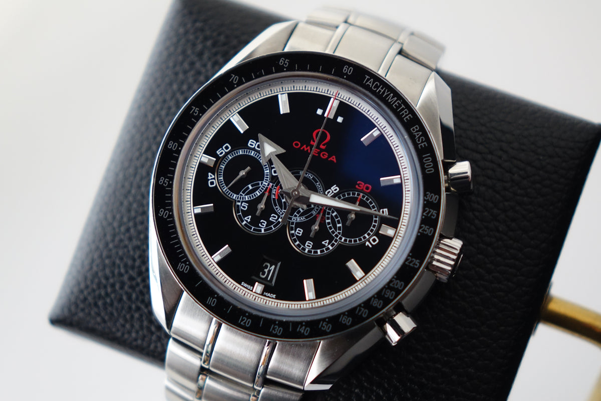 "Omega Speedmaster Olympic Games Specialities 321.30.44.52.01.001 "