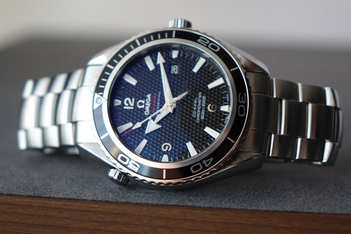 Omega Seamaster Planet Ocean 007 Quantum Of Solace 222.30.46.20.01.001