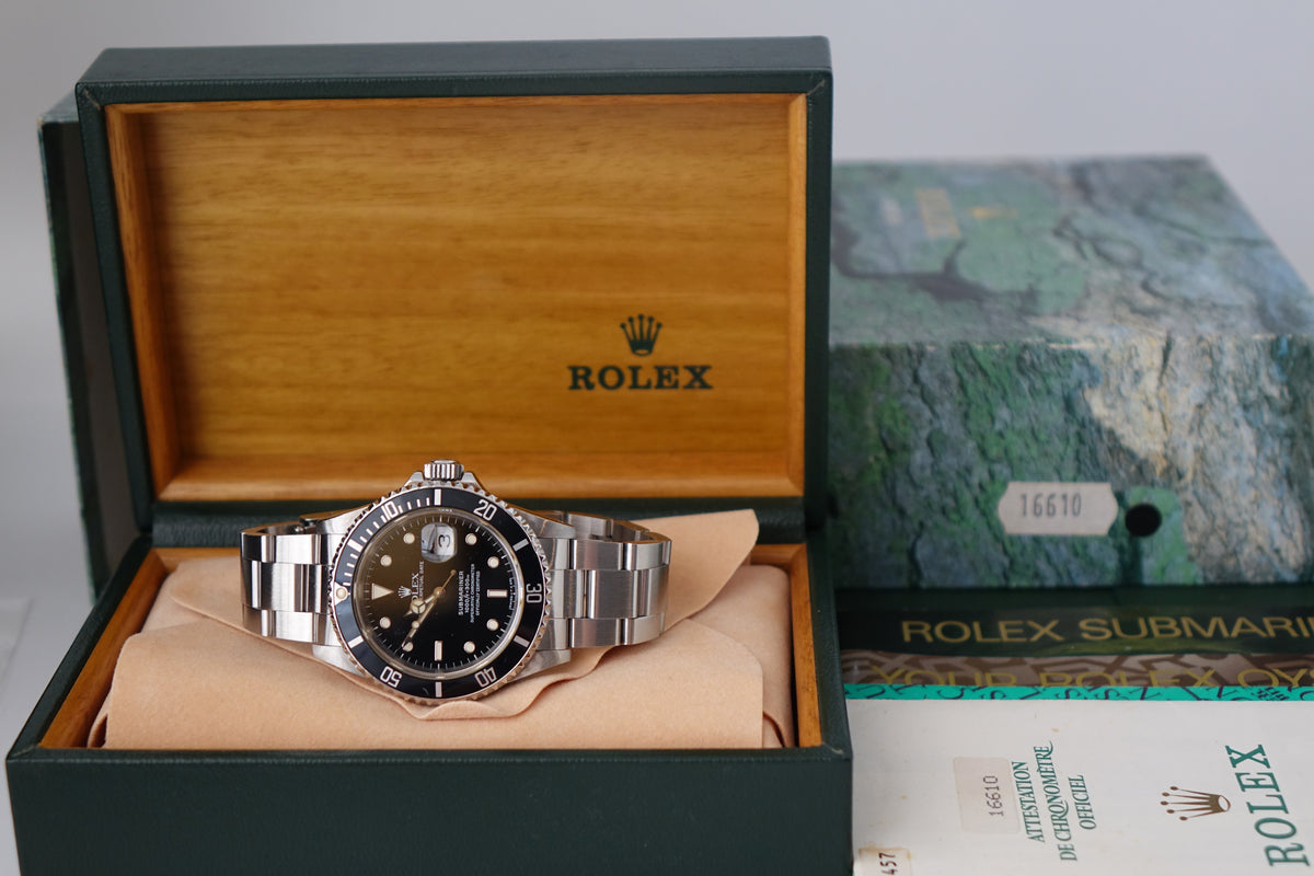 Rolex Submariner Date 16610 Tritium Patina