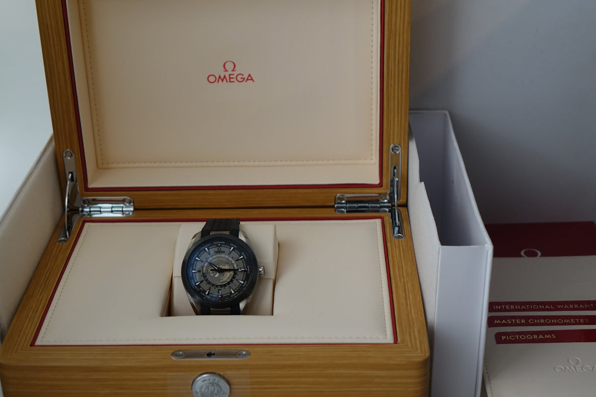 Omega Seamaster Worldtimer Aqua Terra GMT Titanium 220.92.43.22.99.001