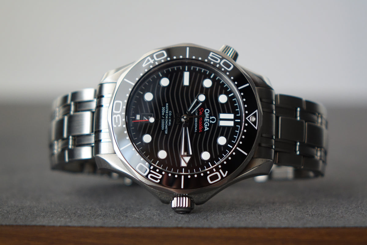 Omega Seamaster SMP 300 Black Bracelet 210.30.42.20.01.001